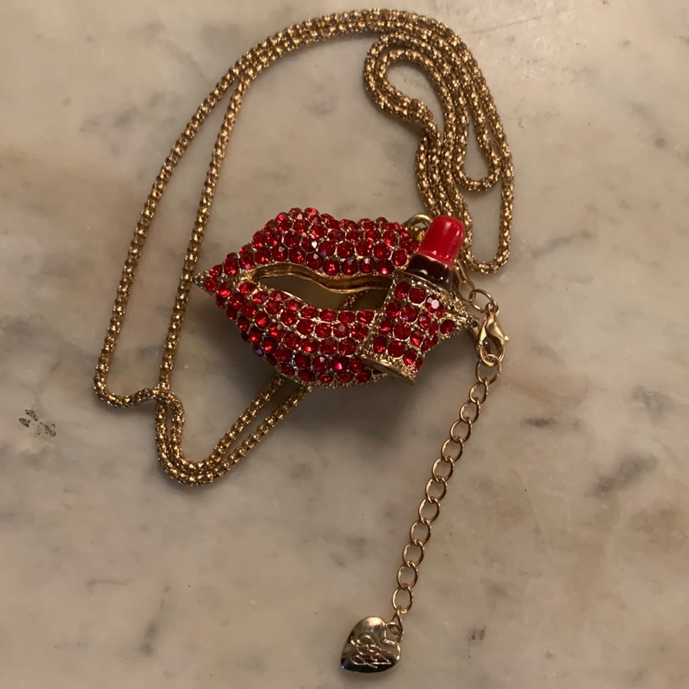 💋💄Betsey Johnson Red Lips Kiss Long Chain Necklace💋💄